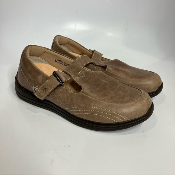 Drew lilac T-strap Velcro shoes tan leather orthotic shoes size 7W - Picture 2 of 8